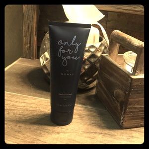 Monat smoothing shampoo!